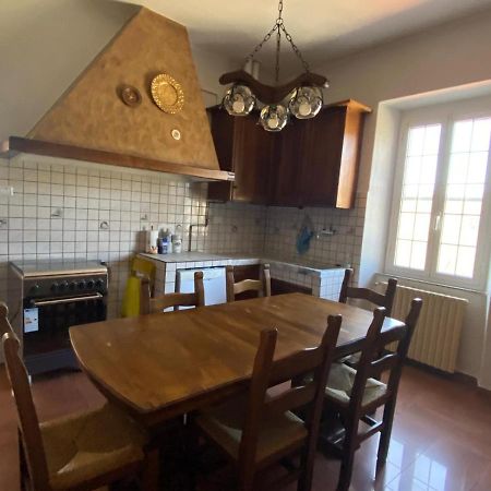 Casa Vacanze Nonna Nella Villafranca in Lunigiana Eksteriør billede
