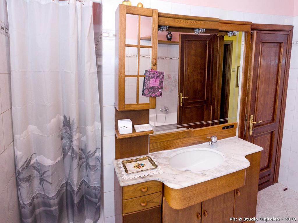 Casa Vacanze Nonna Nella Villafranca in Lunigiana Værelse billede